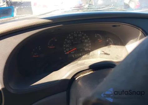 2003 Ford E-250 Commercial from USA, damaged, VIN 1FTNE242X3HB71214